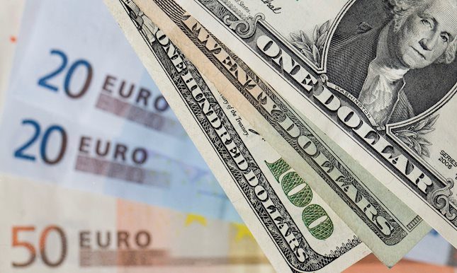 EUR/USD Forecast: Nearing critical support, increased odds of losing 1.10